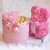 Valentine's Day Gift Set Infinity Roses and Rose bear and chocolate delivered in Uk