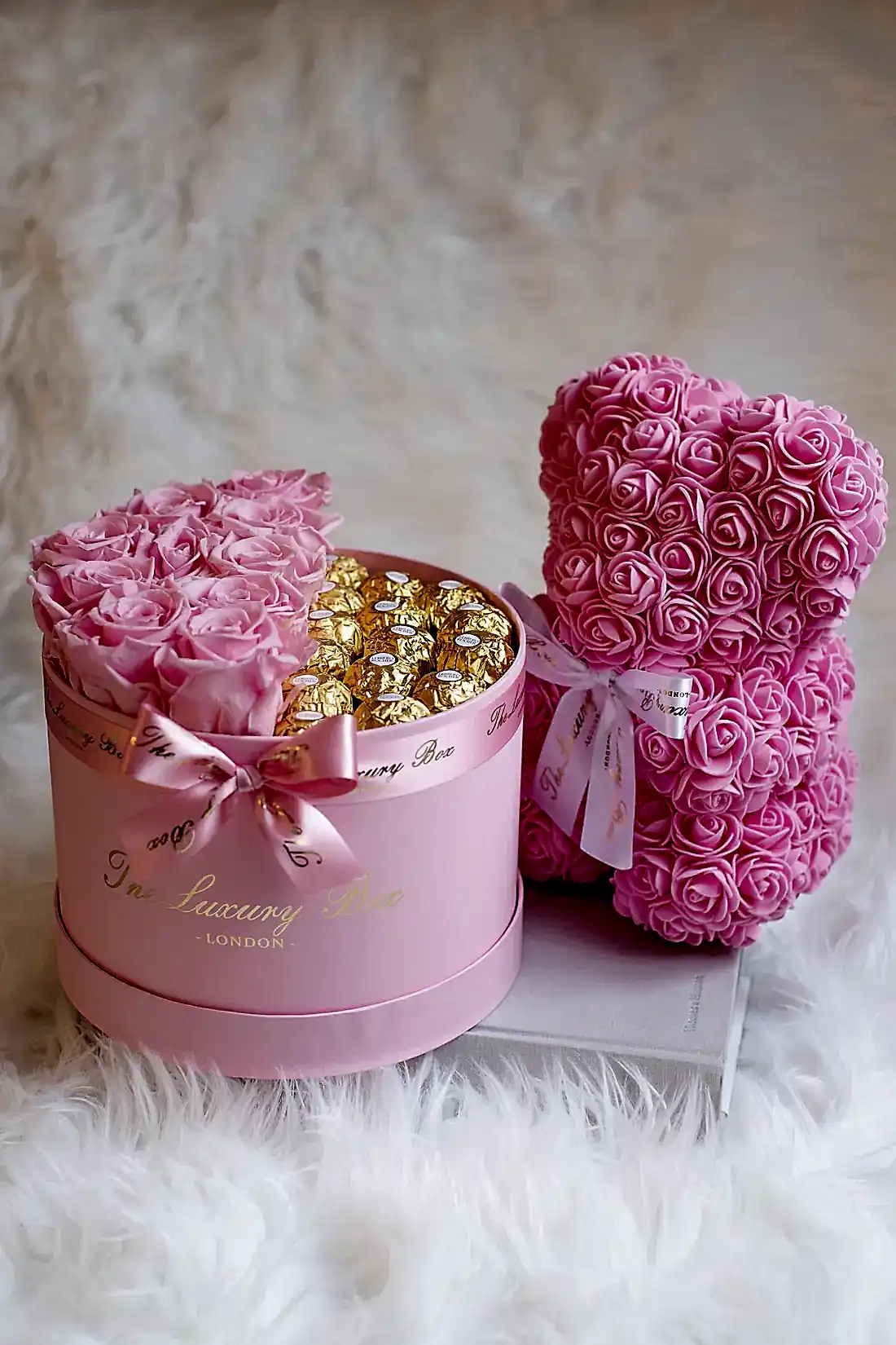 Valentine's Day Gift Set Infinity Roses and Rose bear and chocolate delivered in Uk