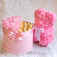 Valentine's Day Gift Set Infinity Roses and Rose bear and chocolate delivered in Uk
