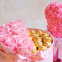 Valentine's Day Gift Set Infinity Roses and Rose bear and chocolate delivered in Uk