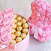 Valentine's Day Gift Set Infinity Roses and Rose bear and chocolate delivered in Uk