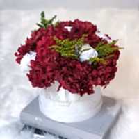 Preserved hydrangea and infinity roses bouquet for flower delivery UK