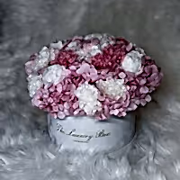 Pink preserved floral arrangement bouquet flower box for flower delivery in UK