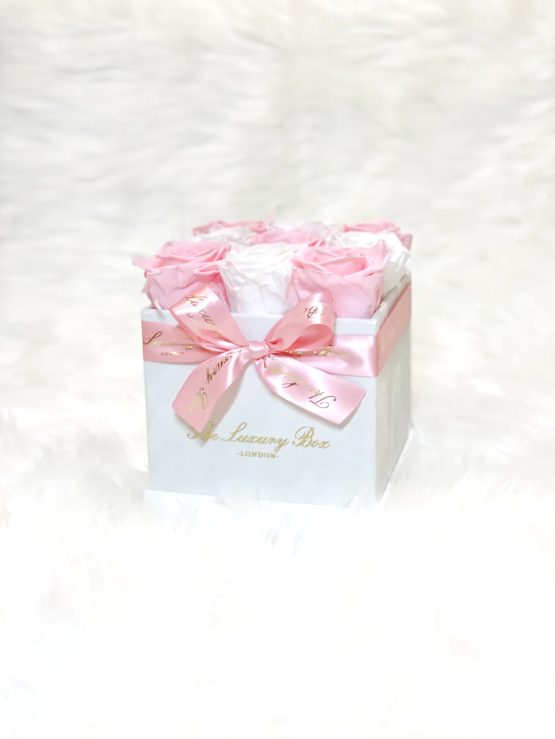 Pink and white infinity roses for valentine's day gift delivery