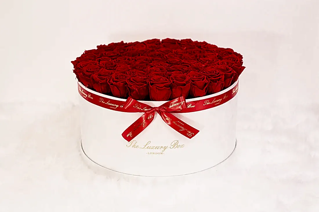 infinity roses in giant big white rose box for valentine's day gift