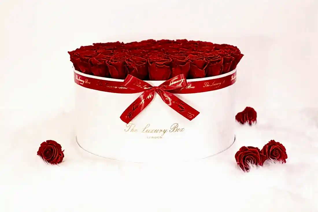 infinity roses in giant big rose box for valentine's day gift