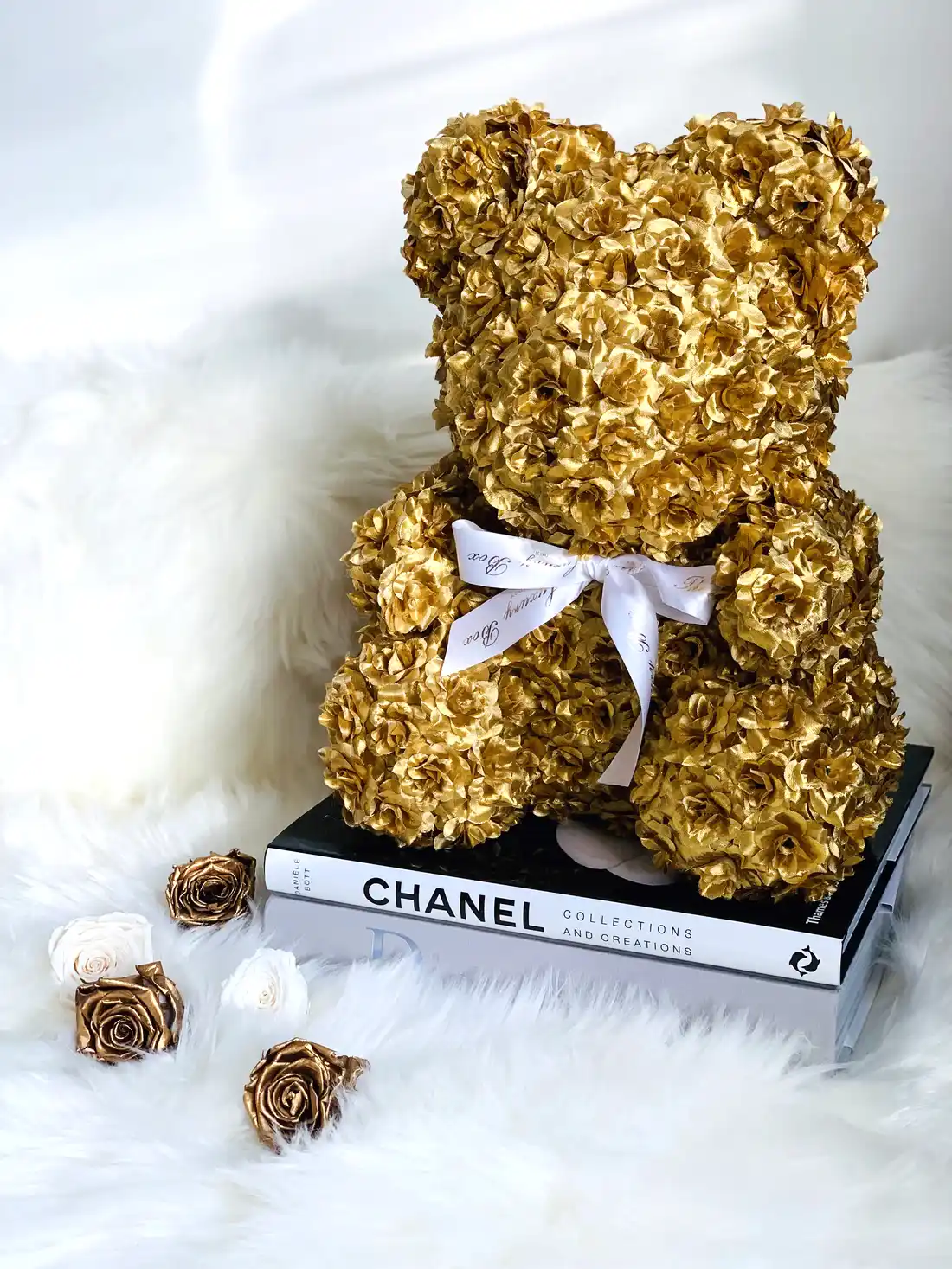 gold rose bear made of roses with flowers